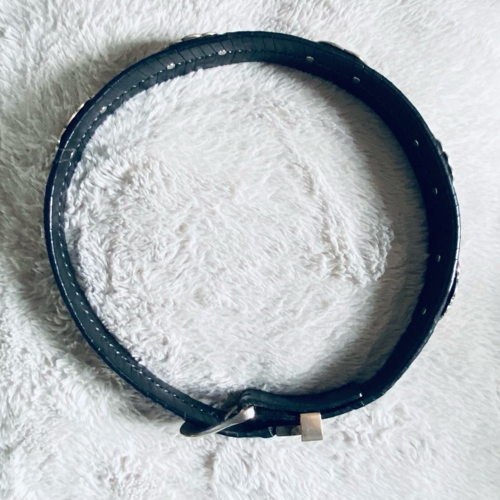 Woven Black Leather Belt with Large Silver Concho Accents Shnazi Buckle & Tip - Picture 13 of 14